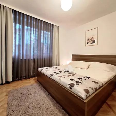 Dina * Sarajevo